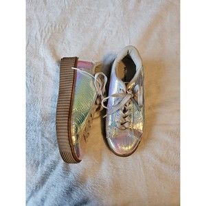 EUC Misbehave Skate Sneaker Shoe Women's Platform Holographic Shimmer Size 7